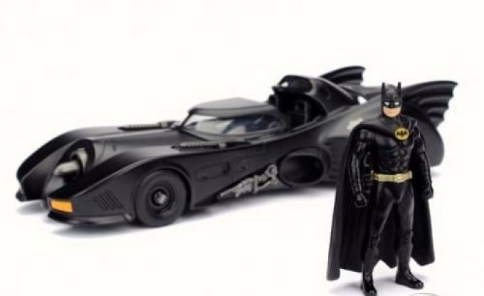 DC COMICS - Batman 1989 Batmobile